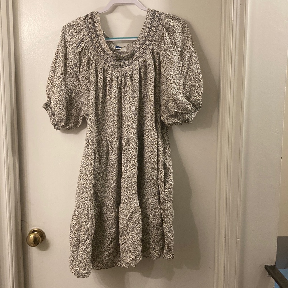 Two Old Navy dresses